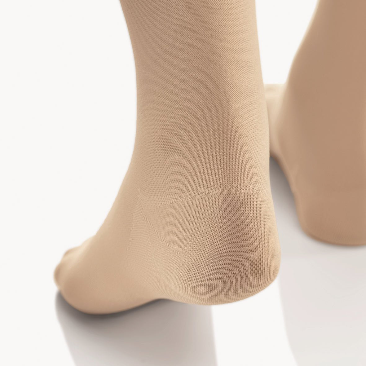 Kompressionsstrumpa Vital för trötta och svullna ben - Rehcore AB